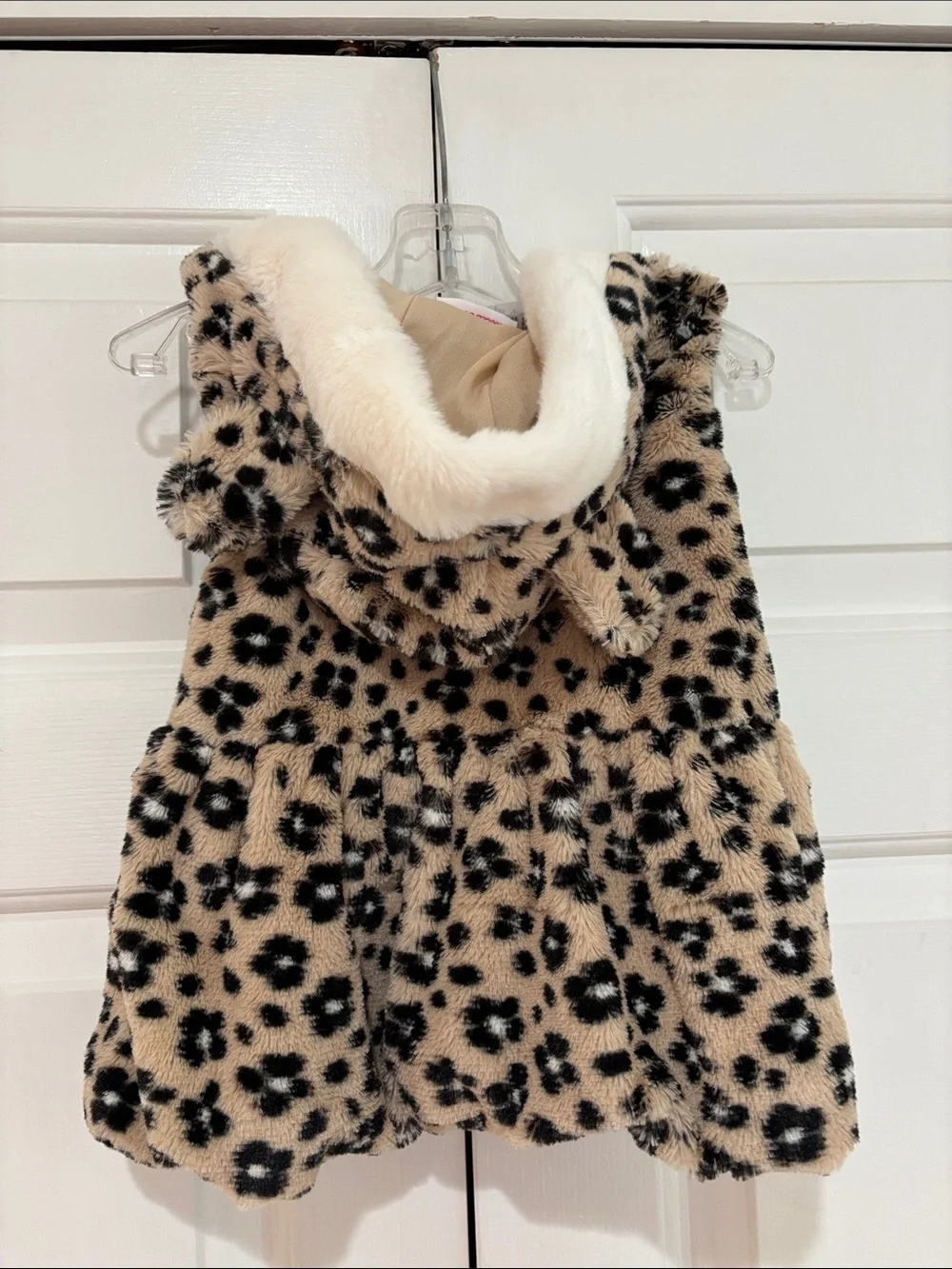 Little Lass Tan, Cream and Black Faux Fur Baby Hooded Vest Size 18 Months EUC